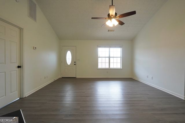 109 Carols Lane, Locust Grove, GA 30248