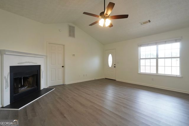 109 Carols Lane, Locust Grove, GA 30248