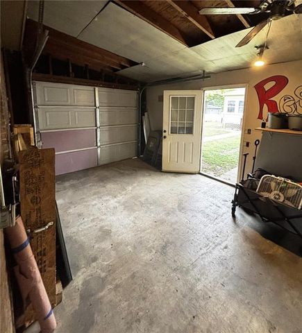 1130 S Santa Fe Avenue, Chanute, KS 66720