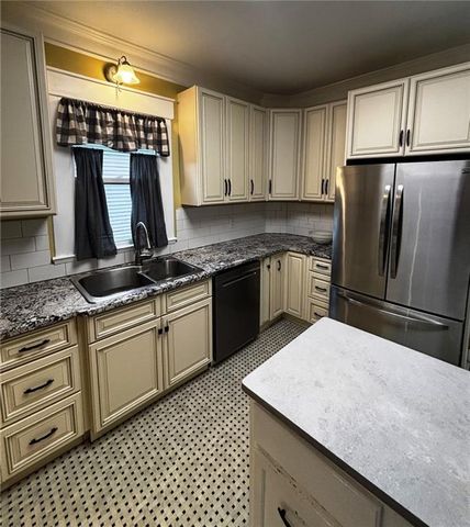 1130 S Santa Fe Avenue, Chanute, KS 66720