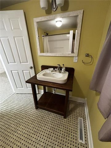 1130 S Santa Fe Avenue, Chanute, KS 66720