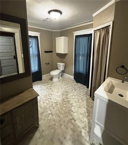 1130 S Santa Fe Avenue, Chanute, KS 66720