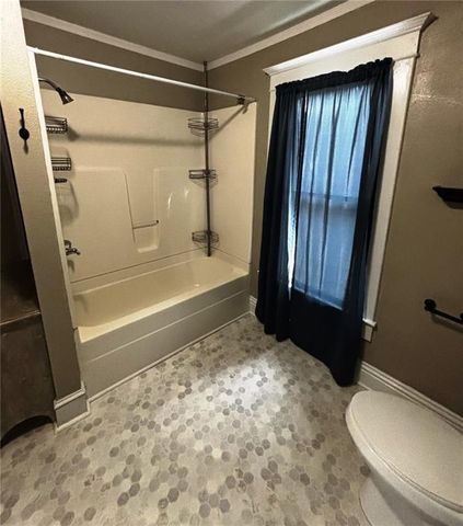 1130 S Santa Fe Avenue, Chanute, KS 66720