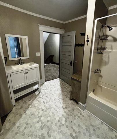 1130 S Santa Fe Avenue, Chanute, KS 66720