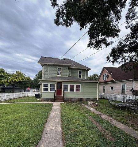 1130 S Santa Fe Avenue, Chanute, KS 66720