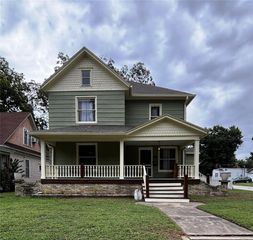 1130 S Santa Fe Avenue, Chanute, KS 66720