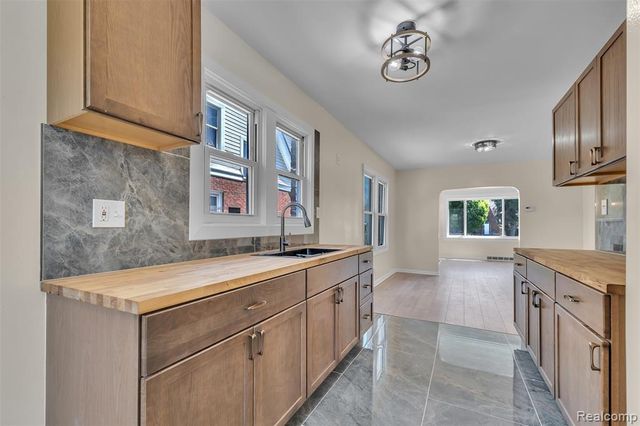 14521 Sussex Street, Detroit, MI 48227