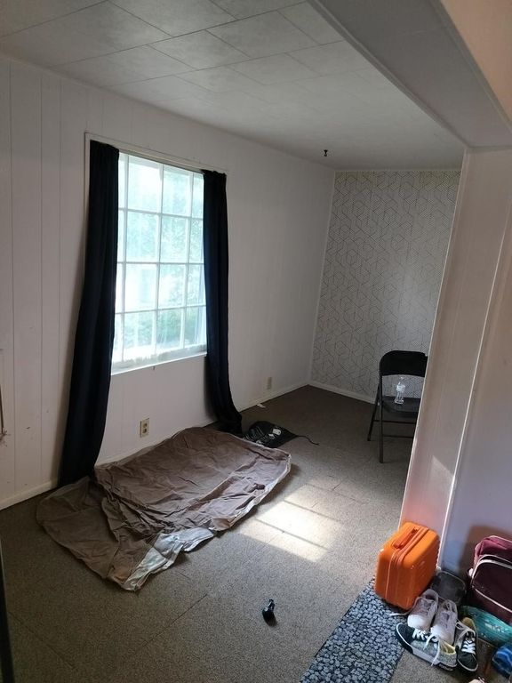 Image 3 of property listing at 1018 S 25th Street, Mt Vernon, IL 62864