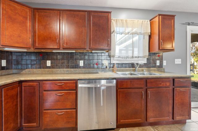 1203 Monte Carlo Drive, Huntertown, IN 46748