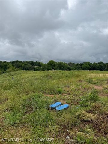 1809 S 12th Street, Fort Smith, AR 72901