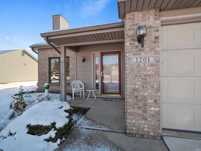 1201 Polo Run, Fort Wayne, IN 46825