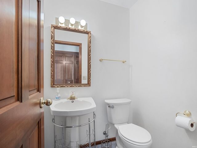 1201 Polo Run, Fort Wayne, IN 46825