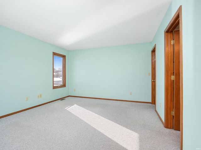 1201 Polo Run, Fort Wayne, IN 46825