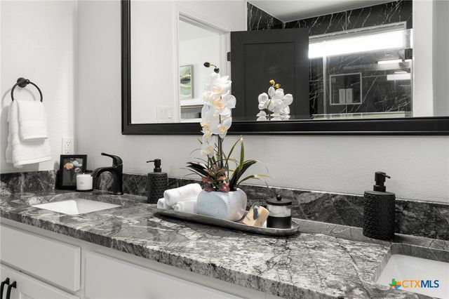 268 Cordova Loop, Seguin, TX 78155
