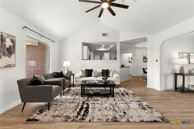268 Cordova Loop, Seguin, TX 78155