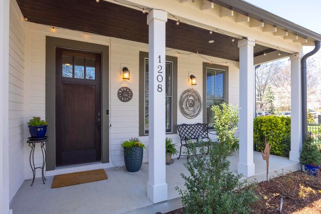 1208 Chapel Ave, Nashville, TN 37206