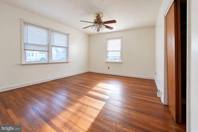 1704 MEETINGHOUSE RD, Upper Chichester, PA 19061