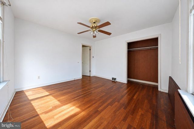 1704 MEETINGHOUSE RD, Upper Chichester, PA 19061