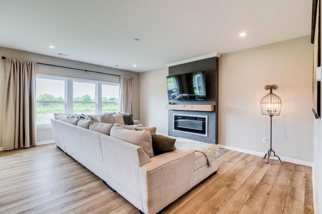 2088 Harvest Meadows Avenue, Batavia, OH 45103