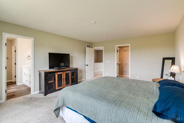 2088 Harvest Meadows Avenue, Batavia, OH 45103