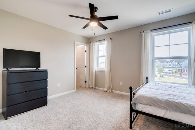2088 Harvest Meadows Avenue, Batavia, OH 45103