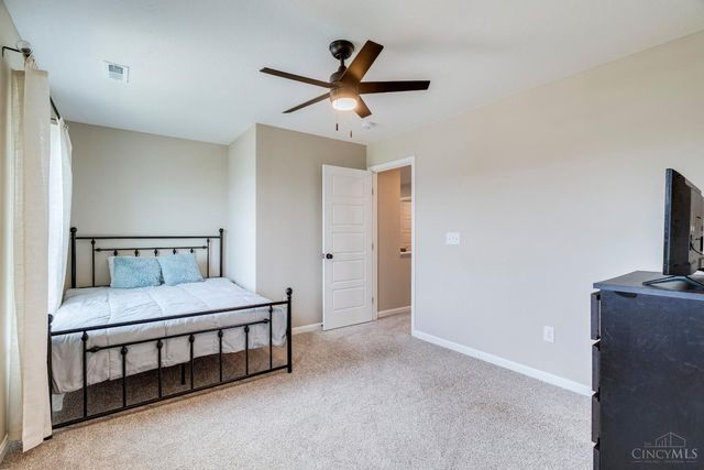 2088 Harvest Meadows Avenue, Batavia, OH 45103