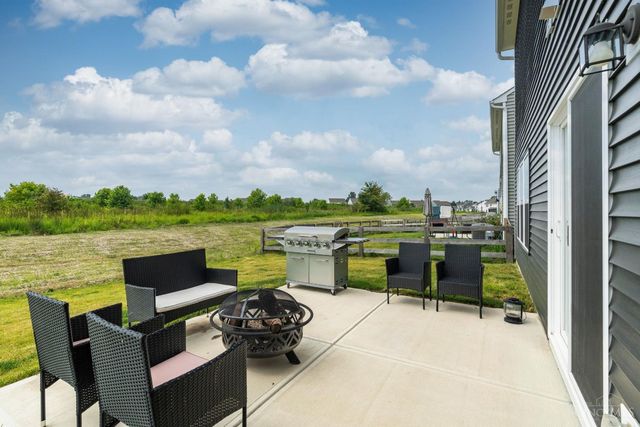2088 Harvest Meadows Avenue, Batavia, OH 45103