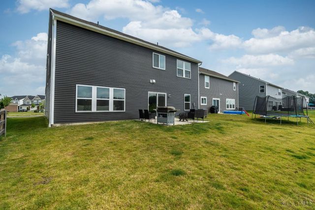 2088 Harvest Meadows Avenue, Batavia, OH 45103