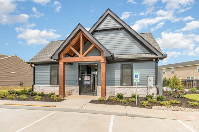 2088 Harvest Meadows Avenue, Batavia, OH 45103