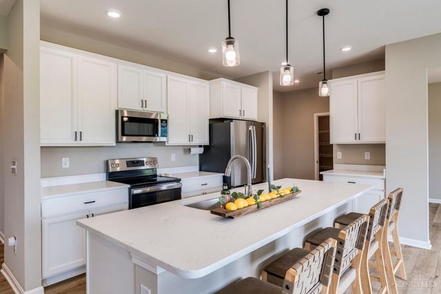 2088 Harvest Meadows Avenue, Batavia, OH 45103
