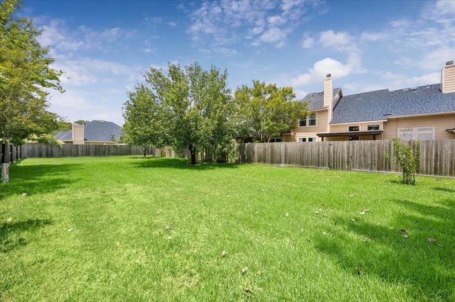1711 Quiet Pond Drive, Sugar Land, TX 77479