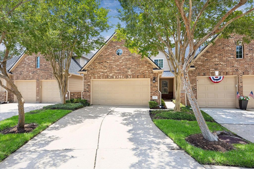 1711 Quiet Pond Drive, Sugar Land, TX 77479
