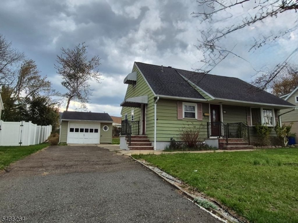 66 Independence Dr, Roselle Boro, NJ 07203 — photo 2