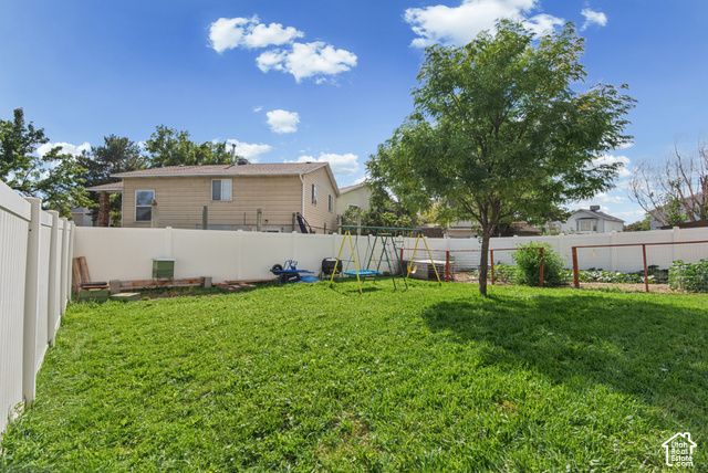 1165 W BRANDONWOOD DR, Murray, UT 84123