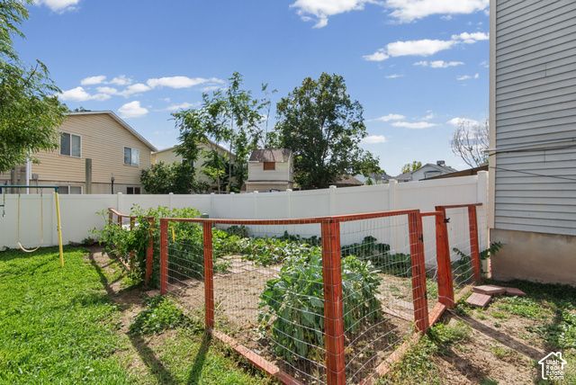 1165 W BRANDONWOOD DR, Murray, UT 84123