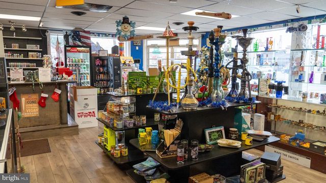 FIRST STATE VAPE LLC 470 N DUPONT HWY, Dover, DE 19901