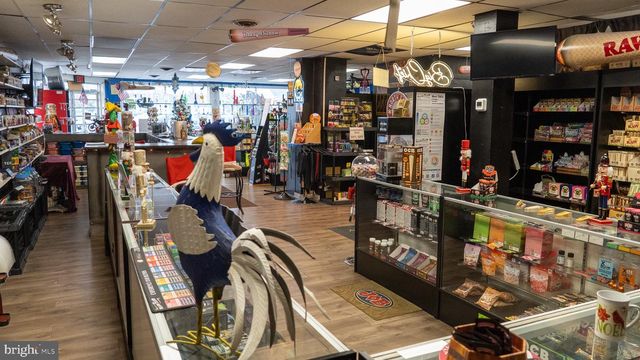 FIRST STATE VAPE LLC 470 N DUPONT HWY, Dover, DE 19901