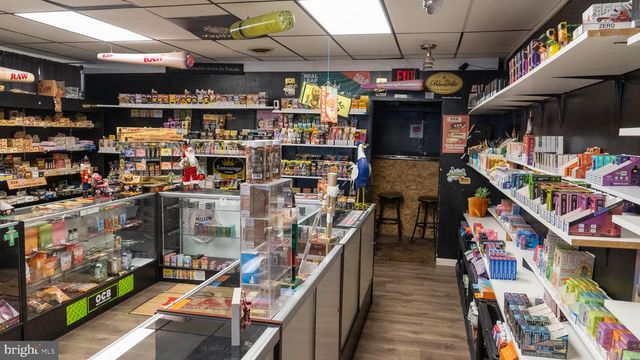 FIRST STATE VAPE LLC 470 N DUPONT HWY, Dover, DE 19901