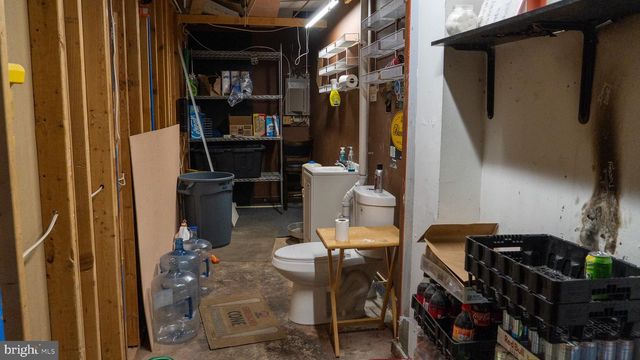 FIRST STATE VAPE LLC 470 N DUPONT HWY, Dover, DE 19901