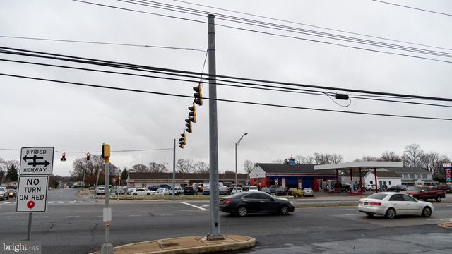 FIRST STATE VAPE LLC 470 N DUPONT HWY, Dover, DE 19901