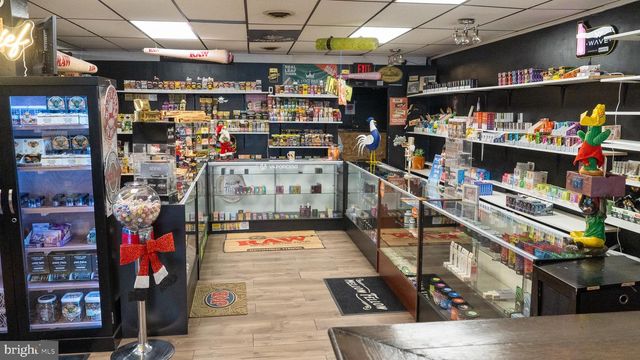 FIRST STATE VAPE LLC 470 N DUPONT HWY, Dover, DE 19901