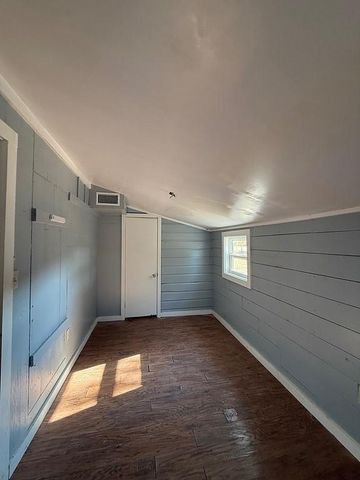 604 Fordtrand Street, Ellinger, TX 78938