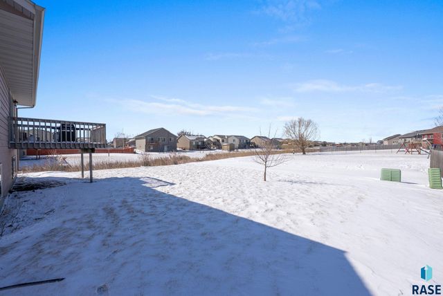 4613 S Grinnell Ave Avenue, Sioux Falls, SD 57106