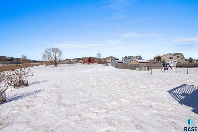 4613 S Grinnell Ave Avenue, Sioux Falls, SD 57106