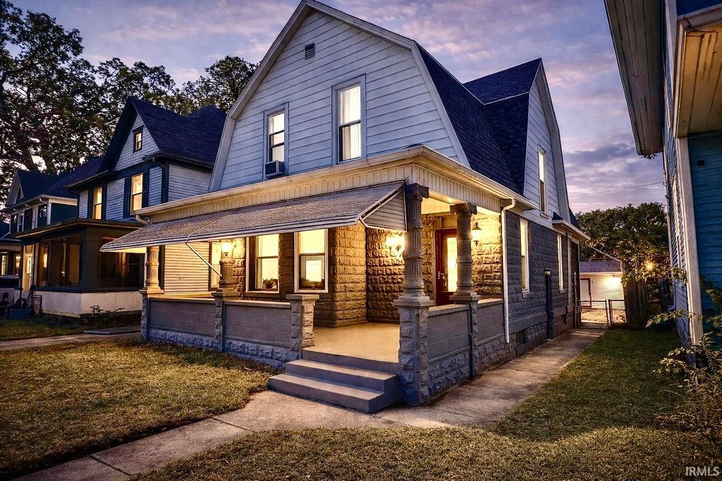 3224 Broadway, Fort Wayne, IN 46807