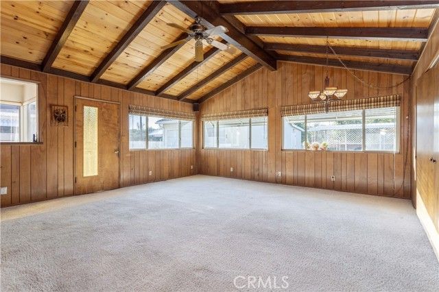 19218 Schoolcraft, Reseda (los Angeles), CA 91335