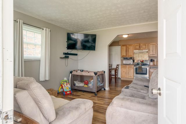 308 East Cottage Avenue, Elizabethton, TN 37643