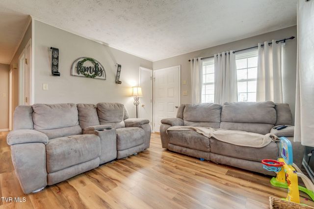 308 East Cottage Avenue, Elizabethton, TN 37643