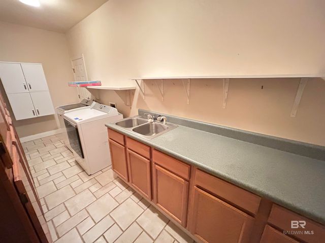 52 Joyner Lane, Brewton, AL 36426