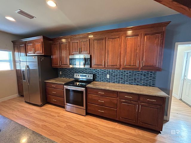 52 Joyner Lane, Brewton, AL 36426